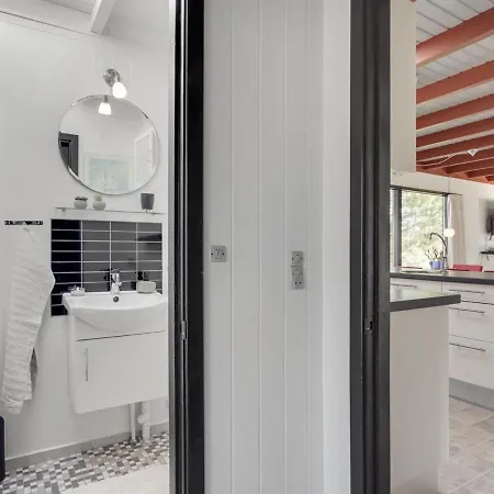 Casa vacanze Polina - 800m From The Sea In Ne Jutland By Interhome *